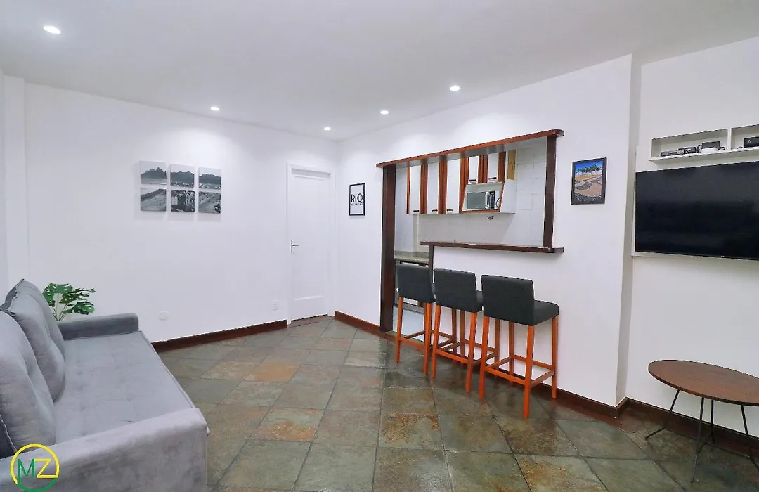 Lindo sala e quarto, pé na areia em Ipanema-1